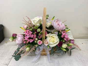 Signature floral basket