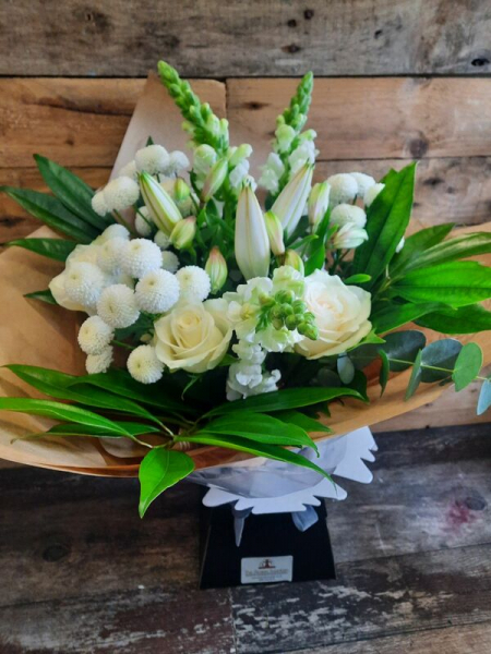 Green and white handtie