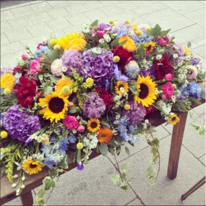 3ft vibrant spray