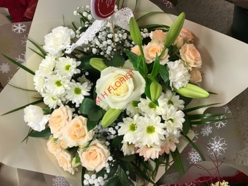 Peachy bouquet