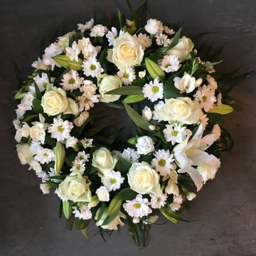 Loose wreath