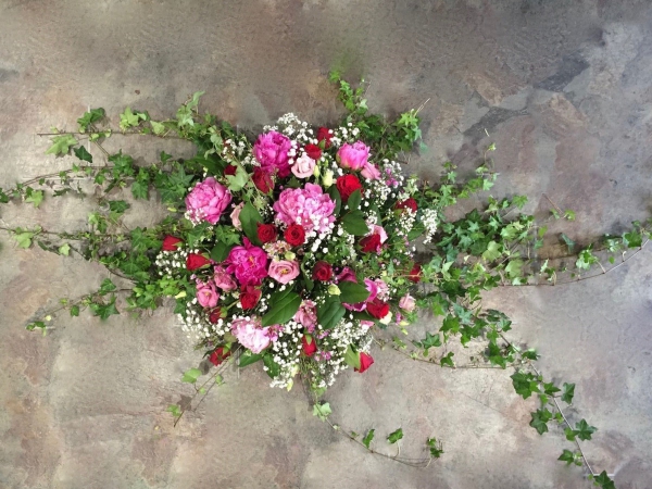 Trailing posy