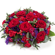 Red rose posy