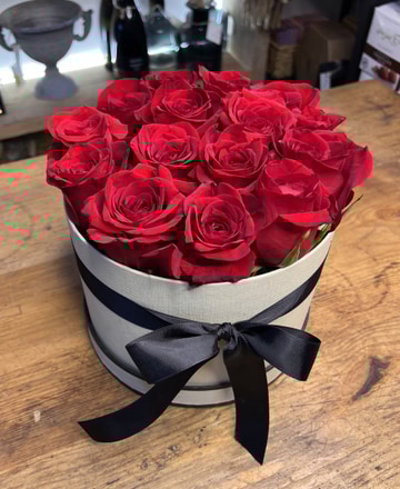 Hat box of roses