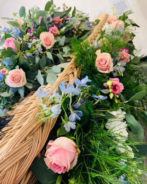 Coffin garland