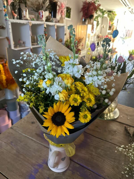 Sunshine gift wrap