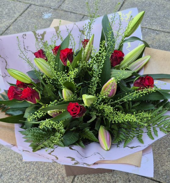 Lush lily