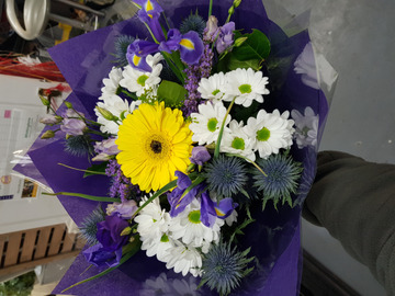 Sunlit skies bouquet