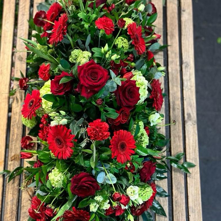 Red coffin spray