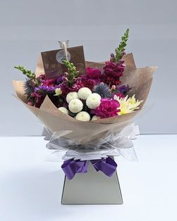 seasonal-hand-tied
