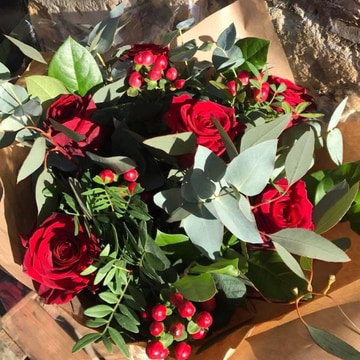 Luxury 6 red roses