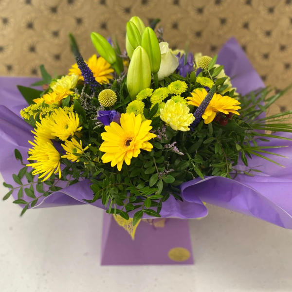 Yellow and purple handtie