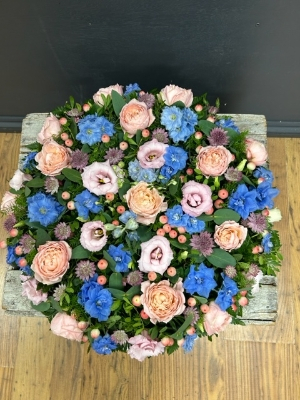 Pastel posy pad