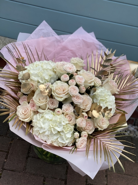 Luxury rose bouquet