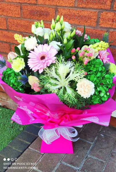 Seasonal handtied