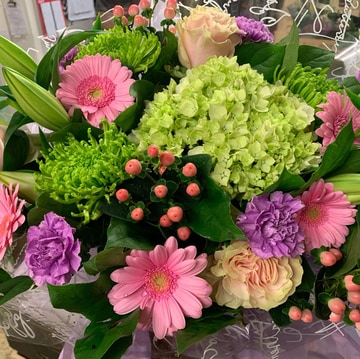 Florist mix hand tied bouquet