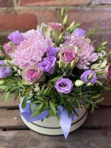 Lilac hat box