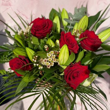 Lilly rose bouquet