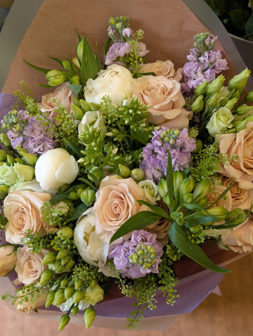 Peach-lilac bouquet
