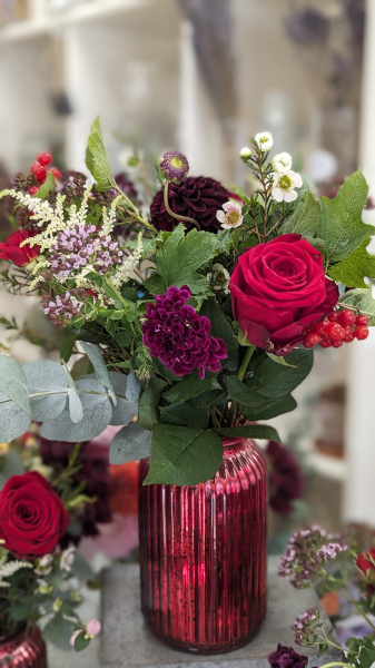 Ruby romance vase