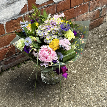 Vase arrangment