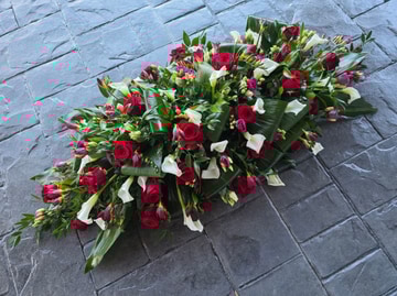 Pg12a red roses-calla