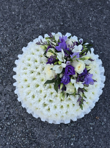 Posy pad lilacpur white