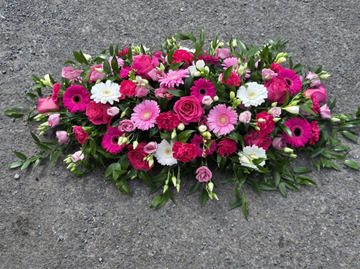 Hot pink casket with pw
