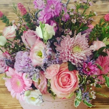 Hatbox arrangement