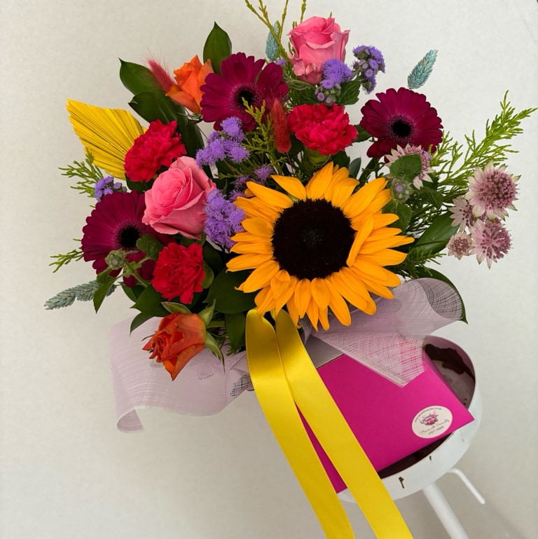 Rainbow bouquet box