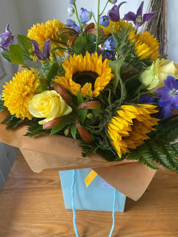 Golden horizon bouquet