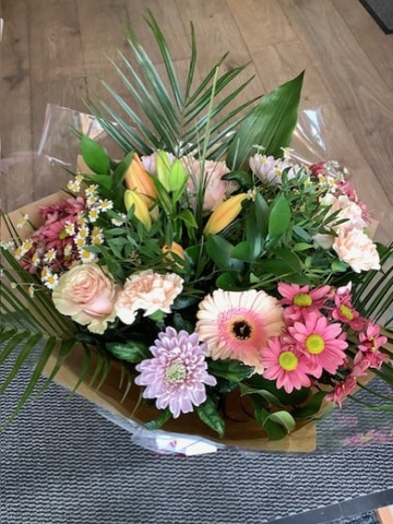 Peach hand tied bouquet