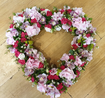 Baby pink open heart