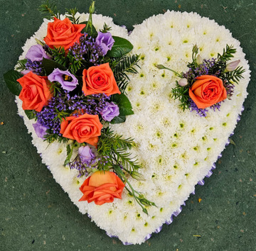 Based heart orange roses