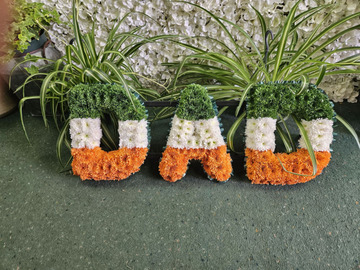 Tricolour dad letters