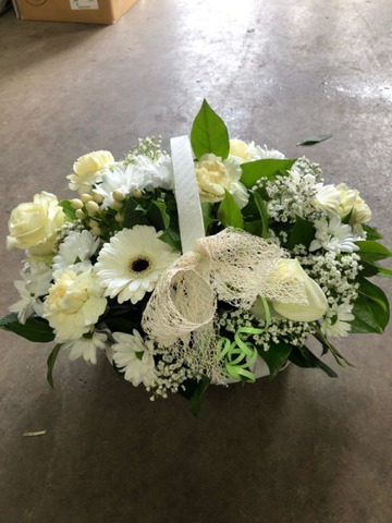 White serenity basket