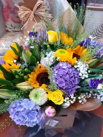 Vibrant box bouquet