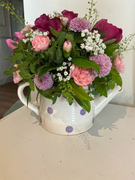 Country garden teapot