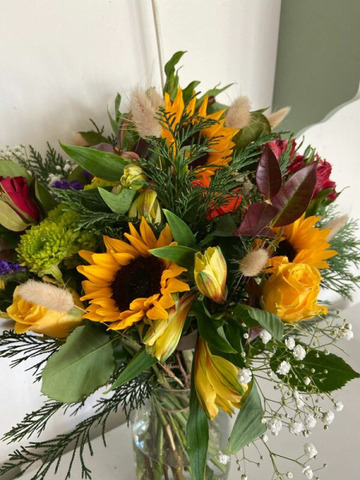 Bright horizons vase