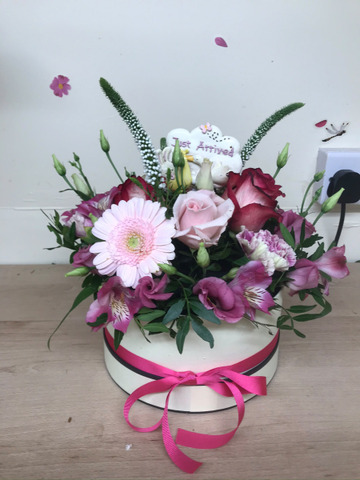 Ros charm hat box