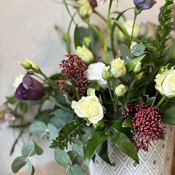 Seasonal arrangement