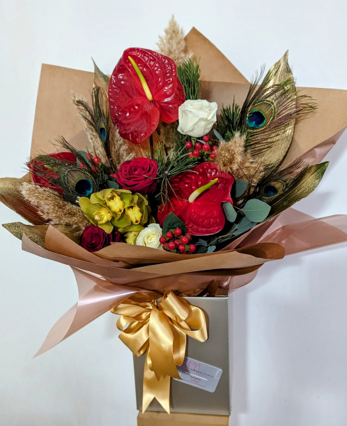 Luxury christmas kisses