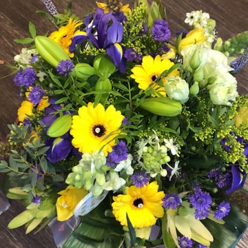 A beautiful mixture of flowers