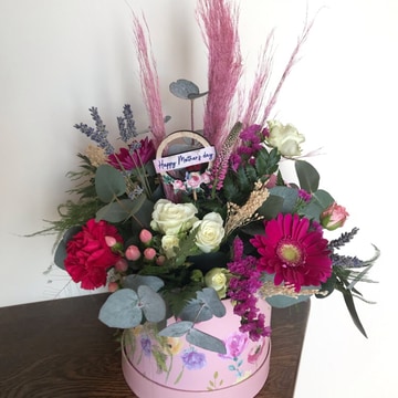 Pink cerise hatbox