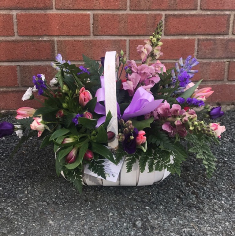country-garden-trug-basket
