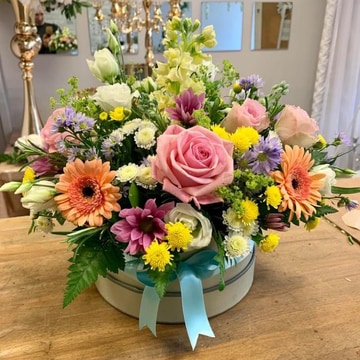 Surprise me hatbox flowers