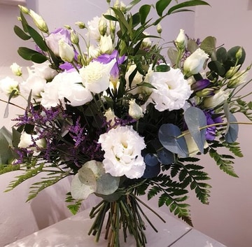 Shades-of-blue-bouquet