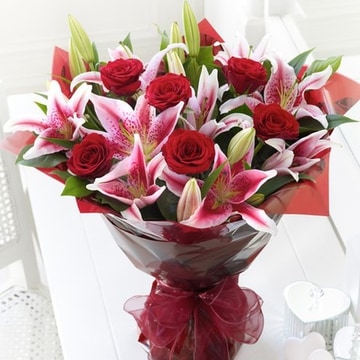 Romantic-mix-bouquet