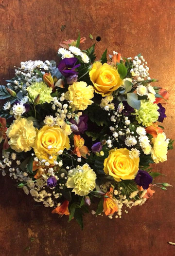 Sunbeam tribute wreath