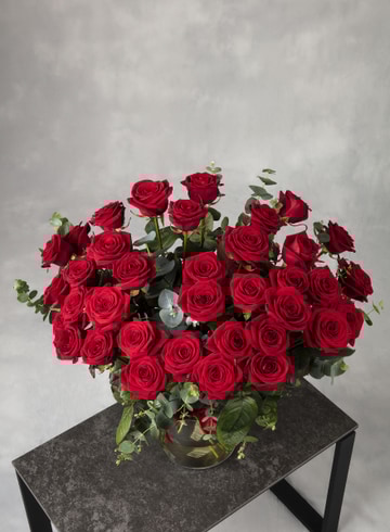36-red-roses-bouquet